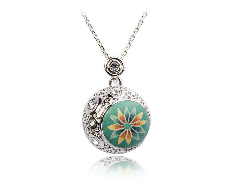 Platinum Plated Allyson Necklace with Simulated Diamond