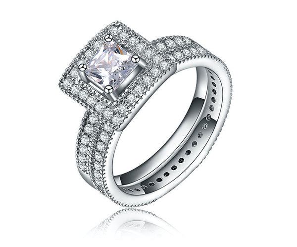Platinum Plated Carter Ring with Simulated Diamond