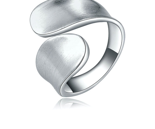 Platinum Plated Giselle Ring with Simulated Diamond
