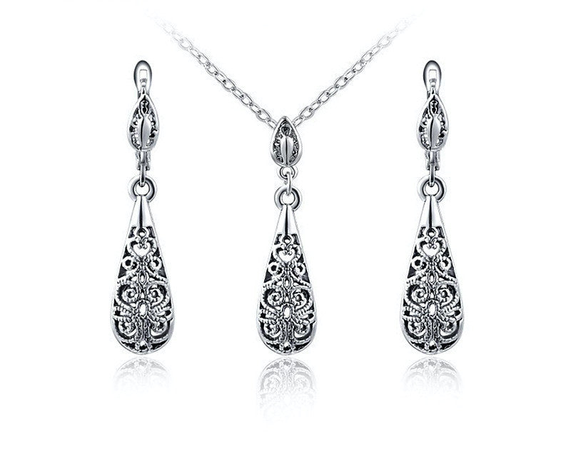 Platinum Plated Hailey Necklace and Earrings Set with Simulated Diamond