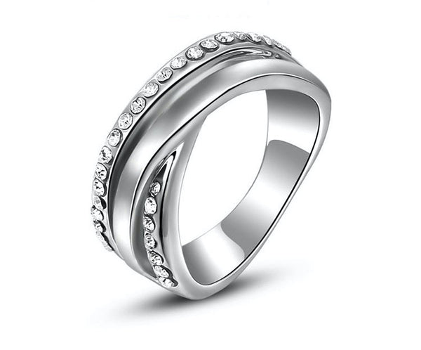 Platinum Plated Kennedy Ring with Simulated Diamond