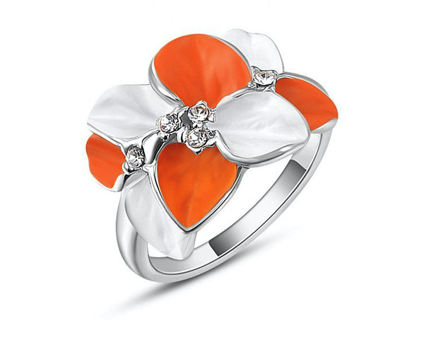 Platinum Plated Mariah Ring with Simulated Diamond