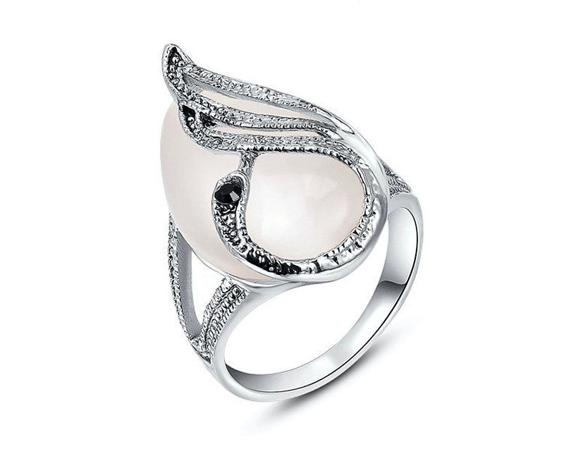 Platinum Plated Mariana Ring with Simulated Diamond