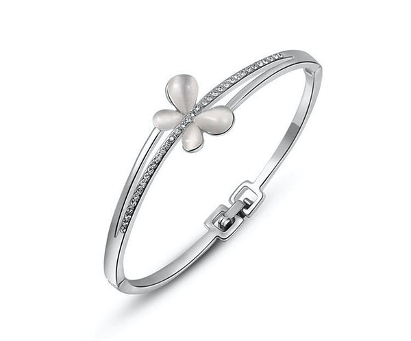 Platinum Plated Naomi Bracelet with Simulated Diamond