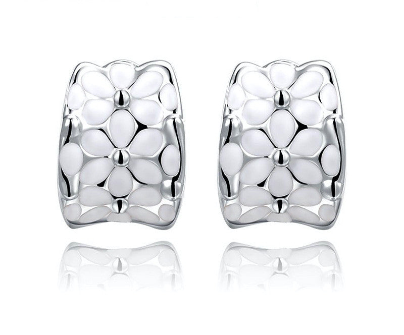Platinum Plated Victoria Earrings with Simulated Diamond